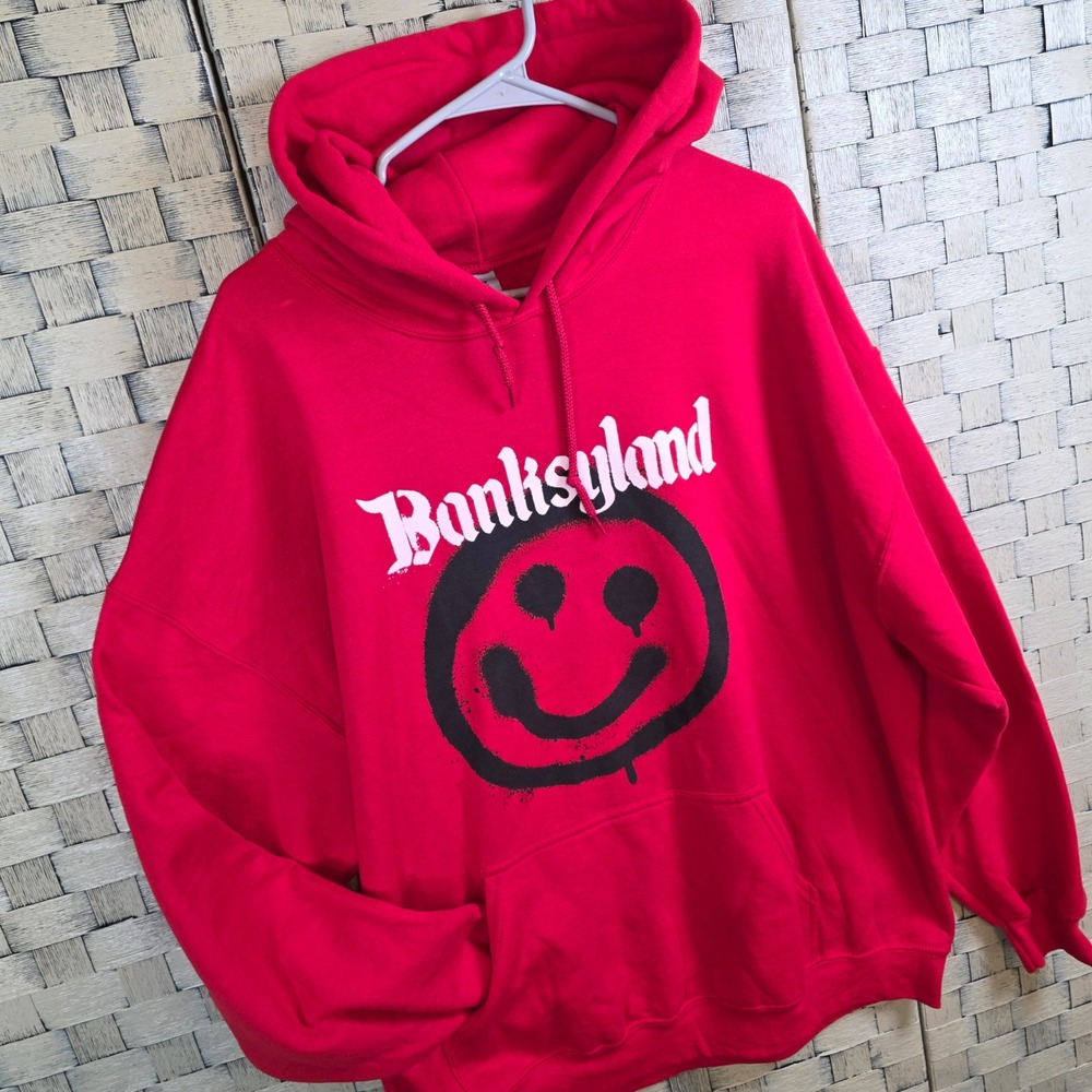 Gildan Banksyland Smiley Face Hoodie Mens XL Red Graphic Pullover
